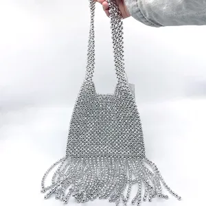 2024 personalización hecha a mano elegante bolsos de mano de lujo acrílico tejido plata borla bolsa de cuentas