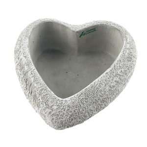 Échantillon disponible Nouvelle arrivée Pot de fleur simple en forme de coeur en ciment <span class=keywords><strong>Création</strong></span> artistique de pots de fleurs - Product Image 4