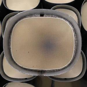 Monolith de platine en nid d'abeille en céramique dans le système de convertisseur catalytique d'échappement avec substrat céramique pour voiture à essence - Product Image 3