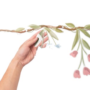 Lot de 2 guirlandes florales à thème fleurs sauvages pour décorations de mariage, <span class=keywords><strong>anniversaire</strong></span>, fête de thé ou marché, thème jardin enchanté - Product Image 6