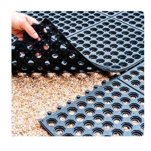 Tapis de drainage en caoutchouc 3 'x 3' Design modulaire à emboîtement Surface antidérapante noire - Product Image 3