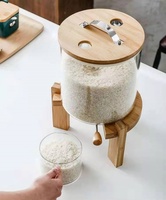 Distributeur de riz en verre de haute qualité avec support en bois Logo personnalisable pour le stockage de cuisine de sucre de farine pour les cadeaux