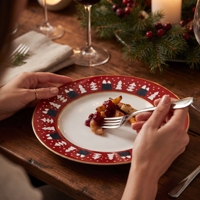 Service de table de Noël en porcelaine fine rouge, bord doré, motif sapin de Noël, tasse à café et soucoupe, mug, assiettes et bols
