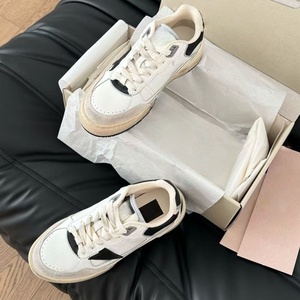 Chaussures de créateur en cuir véritable, baskets Goose à lacets, antidérapantes, confortables, style urbain, finition dorée vieillie, doublure en maille - Product Image 3