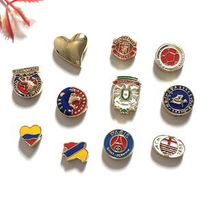Colgantes de esmalte populares al por mayor con diseños de equipos de fútbol, banderas nacionales, mapas y corazones, con efecto de goteo de aceite, para aficionados, accesorios de joyería apilables DIY - Product Image 4