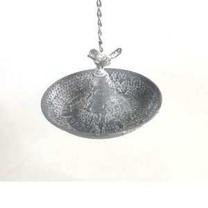 Уличная подвесная декоративная подставка для птиц в деревенском винтажном стиле, металлическая кормушка-поилка с водонепроницаемым покрытием, антикварный дизайн - Product Image 2