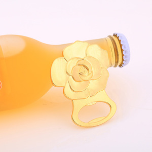 Apribottiglie di birra fiore <span class=keywords><strong>rosa</strong></span> regalo d'oro regalo personalizzato - Product Image 1