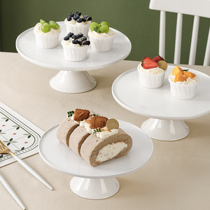 Assiettes rondes élégantes en céramique <span class=keywords><strong>blanche</strong></span> avec support sur pied, présentoir à gâteaux pour la présentation <span class=keywords><strong>de</strong></span> desserts et le thé <span class=keywords><strong>de</strong></span> l'après-midi - Product Image 1