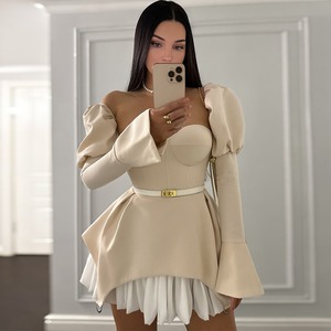 Nuovo Abito Mini Asimmetrico da Donna 2026 con Corsetto Scultoreo, Maniche a Sbuffo, Orlo Irregolare e Patchwork, Stile Coquette per Feste - Product Image 1