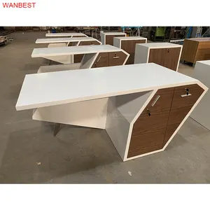 Pabrik OEM Tiongkok bentuk lurus permukaan solid meja kantor desain unik penjual meja kantor eksekutif