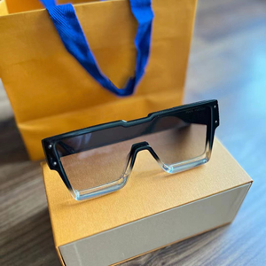 Gafas de Diseño de Lujo para Mujer, Estilo Simple y Moderno, Montura de PC y Lentes de Nailon Ajustables - Product Image 2