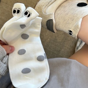 ถุงเท้าข้อเท้าฤดูร้อนสำหรับผู้หญิงสีขาวลายจุดและลายการ์ตูนตาโต ดีไซน์ระบายอากาศได้ดี ซึมซับเหงื่อ สำหรับวัยรุ่น - Product Image 1