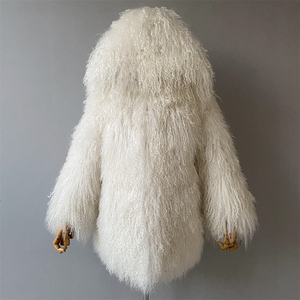 2024 abiti alla <span class=keywords><strong>moda</strong></span> abbigliamento esterno da donna lunghi cappotti con cappuccio <span class=keywords><strong>in</strong></span> vera pelliccia mongolena naturale cappotto invernale - Product Image 1