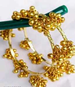 Bracelets traditionnels plaqués or avec un design multi-boules pour femmes, ensemble de bijoux de mariée, accessoires ethniques élégants faits à la main - Product Image 1