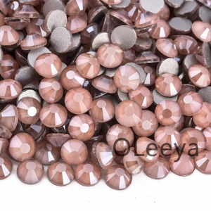 Strass en verre de qualité supérieure, à dos plat, fixation à froid, couleur Mocha, non thermocollants, pour ongles et gobelets, vente en gros usine - Product Image 2