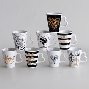Cổ điển lãng mạn Valentines Mug thiết kế thời trang Mug gốm 11oz sữ<span class=keywords><strong>a</strong></span> gốm Mug với trái tim xử lý - Product Image 4