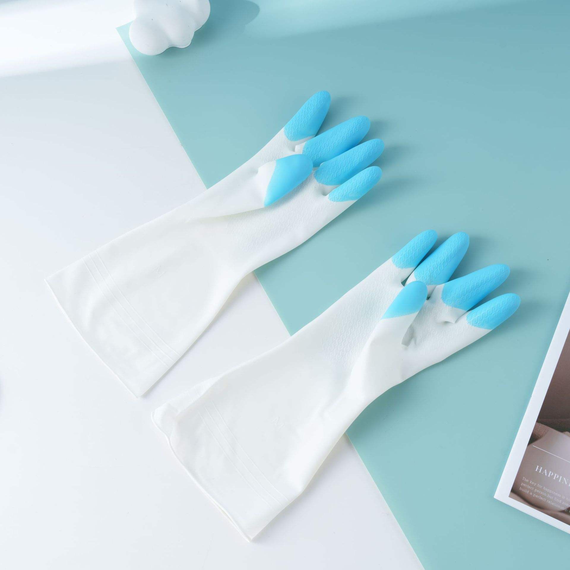 ปลายนิ้วสีฟ้า