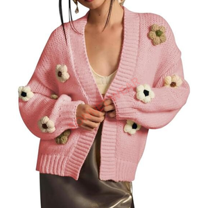 Pull cardigan durable pour femme avec tissu extensible et attrait classique idéal pour la superposition et les activités de plein air - Product Image 4