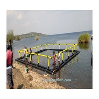 Ensembles de cages d'élevage de poissons en mer