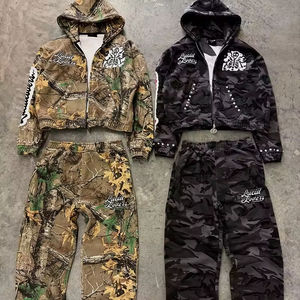 맞춤 겨울 트랙슈트 남성용 전체 카모플라주 DTG 프린트 통기성 테리 원단 지퍼 후드 스트리트웨어 배기 빈티지 플레어드 - Product Image 1