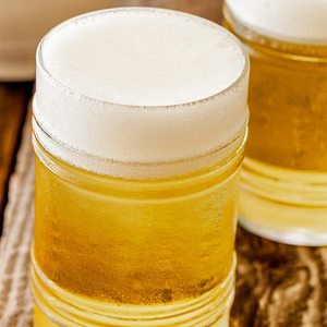 16オンスのビールグラス、ブリキ缶型のパイントグラス - 細吹き、透明なガラスのノベルティドリンクグラス - Product Image 2