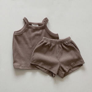 Setelan Baju Bayi Musim Panas Grosir, Atasan Tanpa Lengan Katun Lembut Model Waffle dan Celana Pendek, 2 Potong - Product Image 5