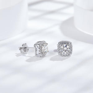 Boucles d'oreilles carrées en moissanite certifiée pour hommes et femmes, bijoux tendance - Product Image 4