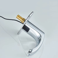 Robinet de lavabo moderne de luxe en laiton à détection automatique sans contact, finition chromée, installation monotrou