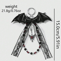 Porte-clés gothique aile de chauve-souris avec nœud en dentelle noire et pendentif croix pour couples, accessoire de voiture et de sac, porte-clés en cuir avec nœud en dentelle pour amis
