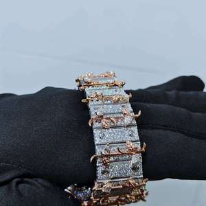 นาฬิกาเพชรโมอิสซาไนต์สุดหรู ประดับเพชรเต็มหน้าปัด สายสแตนเลส ดีไซน์ทันสมัยและสง่างาม - Product Image 4