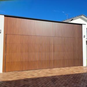 <span class=keywords><strong>Prix</strong></span> des portes de garage à grille dissimulée, sectionnelles verticales 16x8, télécommandées, couleur marron, style américain - Product Image 1