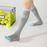 Chaussettes de compression sportives tricotées de haute qualité pour adultes, respirantes et antidérapantes, idéales pour le yoga et les activités de plein air