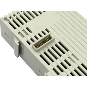 PLC Compacto Serie DVP-S, Modelo DVP16SP11R de Delta, 8 Entradas/Salidas Digitales, 24V CC, E/S de Alta Velocidad, RS-232/RS-485, Expandible, Montaje en Riel DIN - Product Image 3