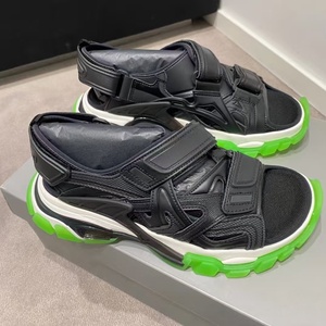 Sandales plates de luxe de haute qualité pour femmes et hommes, chaussures de sport légères et respirantes pour la marche en plein air - Product Image 5