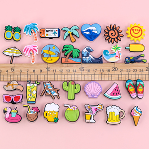 Populares adornos de PVC personalizados para zuecos con temática del Mar Báltico, dijes de dibujos animados DIY para decoración de calzado, regalos y souvenirs divertidos - Product Image 4