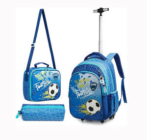 Vente en gros <span class=keywords><strong>Cartable</strong></span> football dessin animé 3 en 1 <span class=keywords><strong>Cartable</strong></span> Sac <span class=keywords><strong>à</strong></span> dos <span class=keywords><strong>à</strong></span> roulettes pour étudiants Sac d'école chariot pour enfants avec sac <span class=keywords><strong>à</strong></span> lunch pour garçons - Product Image 1