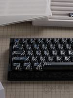 HZGAMER Quantum Hive Electroplating Process PC Material Transparent Keycaps Hollow Mechanical Keyboard EV63 China