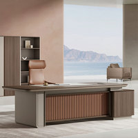 Bureau de direction moderne de grande taille en forme de L avec armoire de rangement et bibliothèque, ensemble de mobilier de bureau haut de gamme