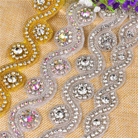 Chaîne de perles et strass faite à la main pour décoration de robe de mariée, ceinture en dentelle, applique en forme de S, accessoires de vêtement DIY