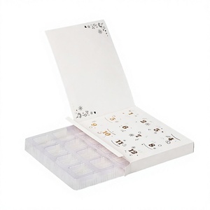 Caja de Regalo Personalizada para Calendario de Adviento de 12 Días con Inserto de Plástico, Empaque Rígido de Cartón Marfil, Forma Rectangular, Impresión en Lámina Dorada - Product Image 1