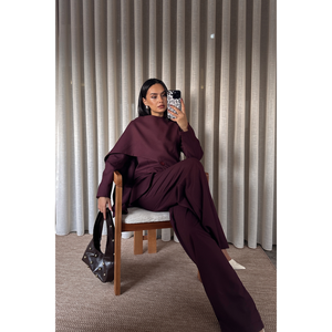 Ensemble de costume pour femme modèle Massim bordeaux, veste à col châle et pantalon - Product Image 2