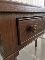 Table console en bois massif de style rétro américain avec deux tiroirs