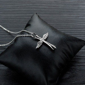 316L kalung liontin salib abu kremasi, Kalung sudut manusia baja tahan karat - Product Image 3