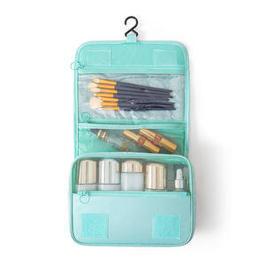 Sac de toilette de voyage suspendu en nylon imperméable, organiseur de cosmétiques avec plusieurs compartiments pour les voyages d'affaires, les voyages et la salle de sport - Product Image 1