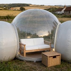 Dôme gonflable aérodynamique : forme et ancrage sécurisés pour une stabilité accrue dans les emplacements exposés - Product Image 2