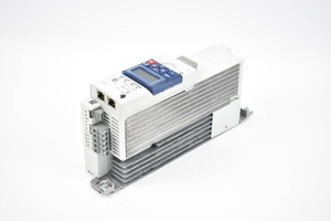 PLC I550 de Frecuencia I55AE215F10V1000LS 15kW con Unidad de Control - Product Image 3