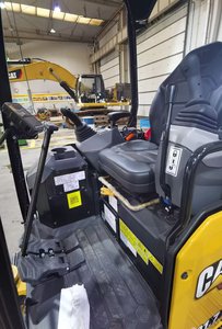 Miniexcavadora Usada CAT 301.7CR de 1.8 Toneladas, Excavadora Hidráulica de Orugas para Ingeniería de Construcción, Caterpillar 301.7CR 302CR - Product Image 6