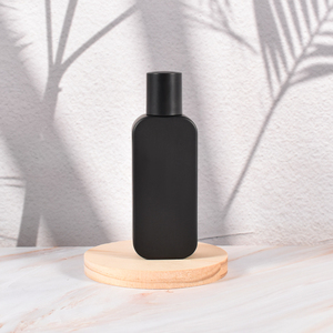 Flacone di profumo personalizzato da 50ml bottiglia di vetro vuoto nero opaco con confezione di ricarica Spray tappo a crimpare per matrimonio bomboniera uomo - Product Image 5