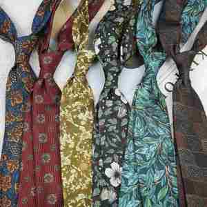 Trendy Casual Vintage Printed Neck Tie Men and Women Floral Youth Fashion Shirt Accessory Neck Ties - Product Image 1