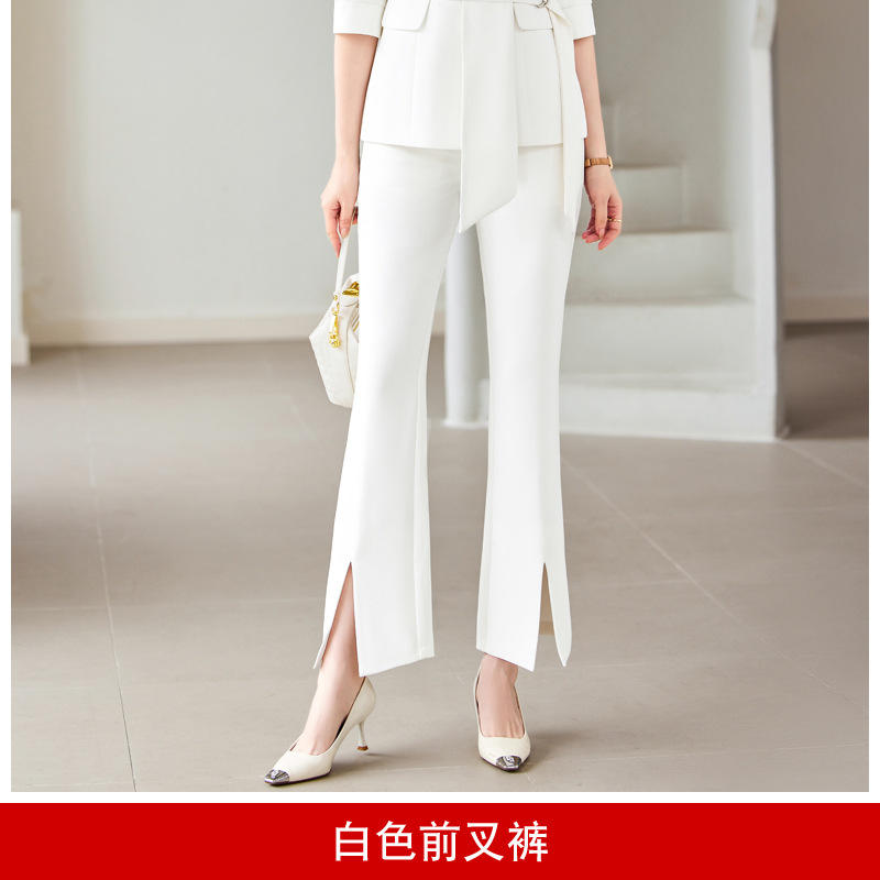 กางเกงเป้าหน้าสีขาวหลากสี